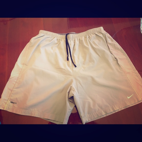 nike dri fit shorts 5 inch